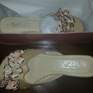 BEAUTY MAX COLLECTION WOMEN SANDALS BEIGE SIZE 7